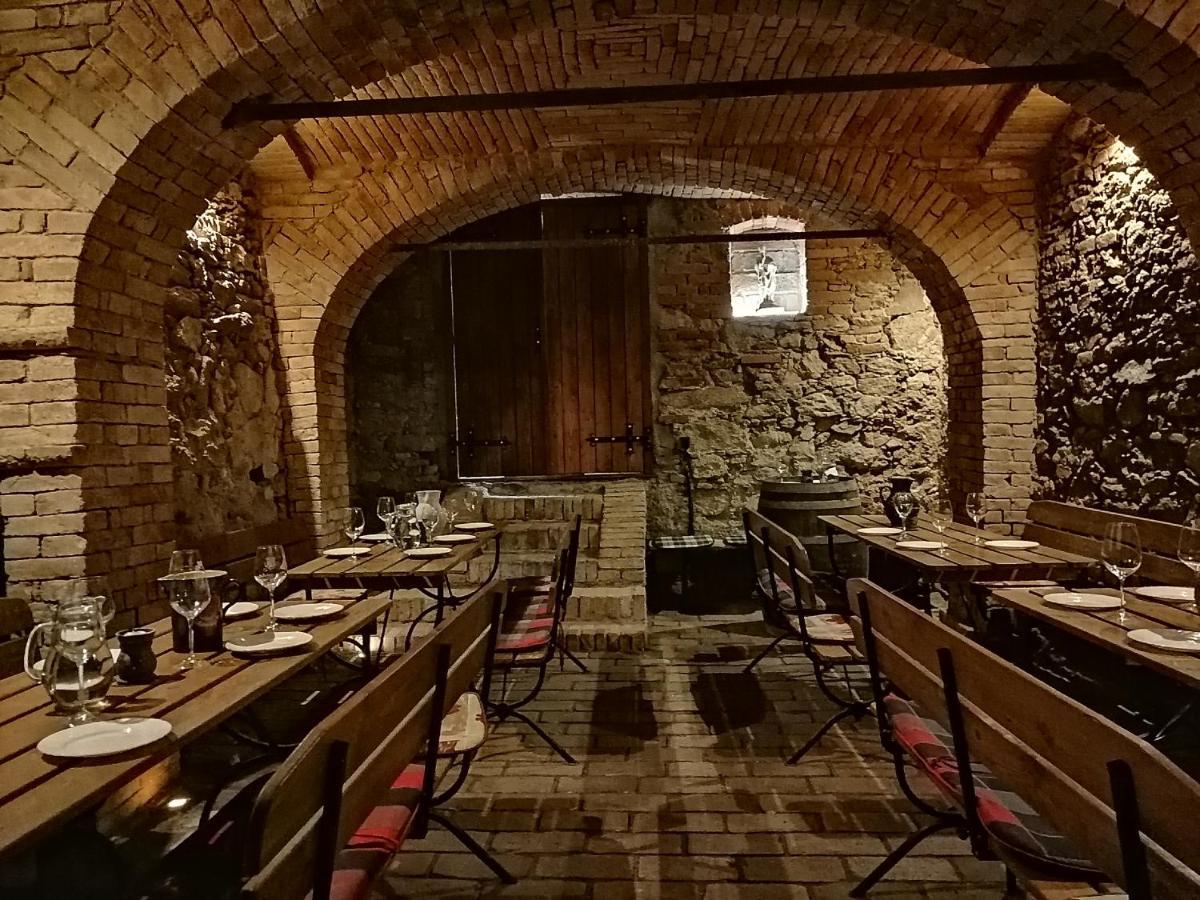 Privat Bohemia Hotell Šatov Exteriör bild
