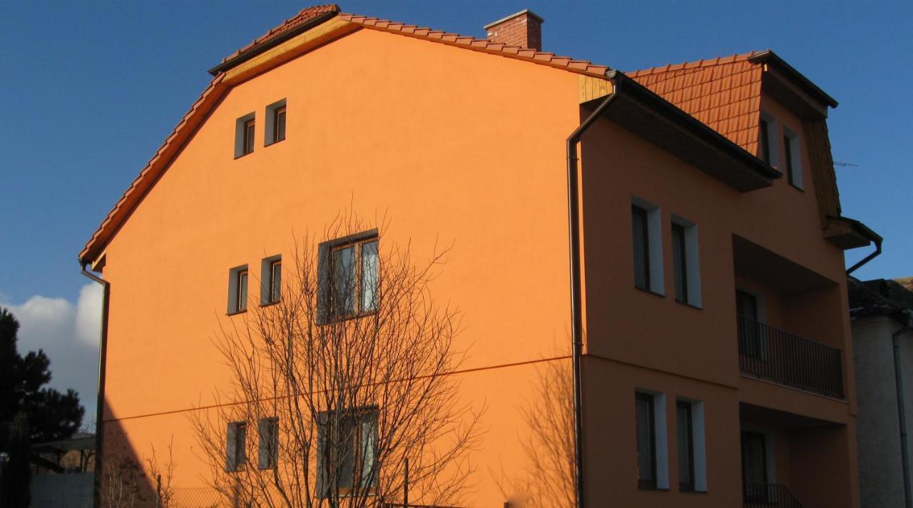 Privat Bohemia Hotell Šatov Exteriör bild