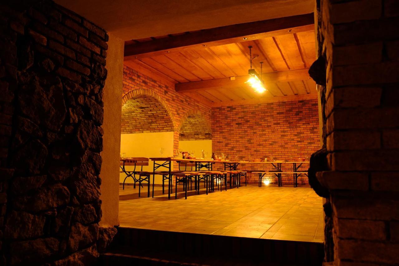 Privat Bohemia Hotell Šatov Exteriör bild