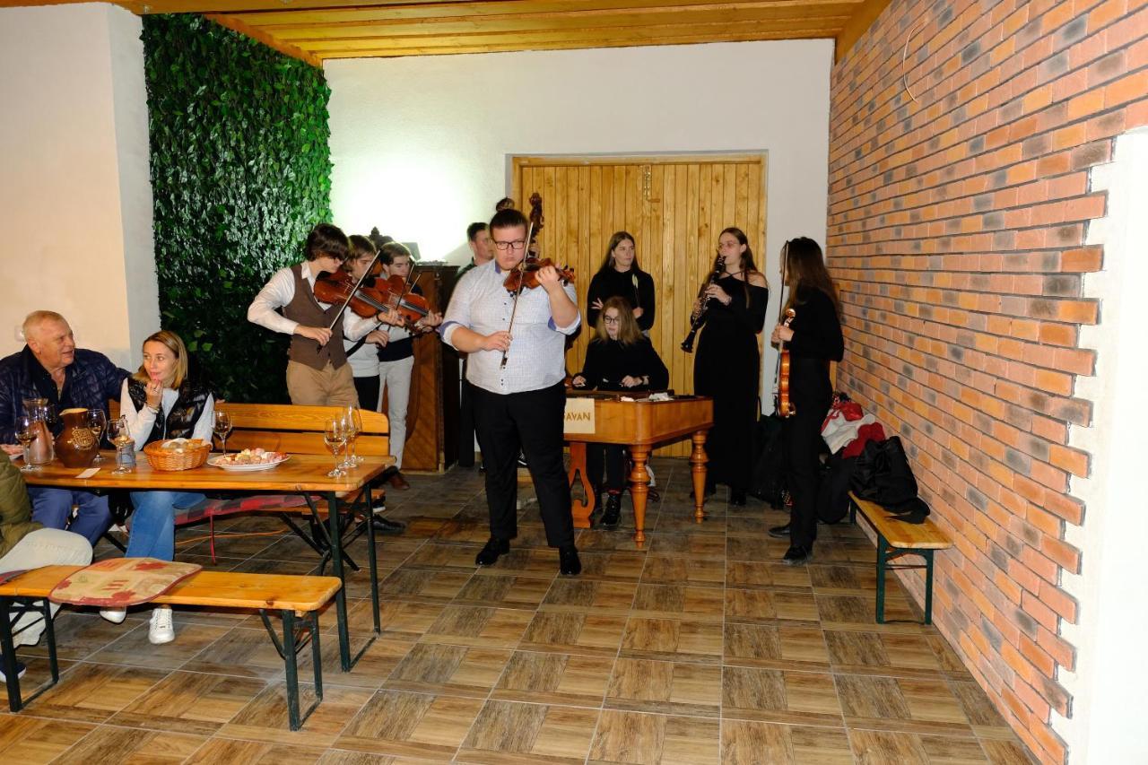 Privat Bohemia Hotell Šatov Exteriör bild