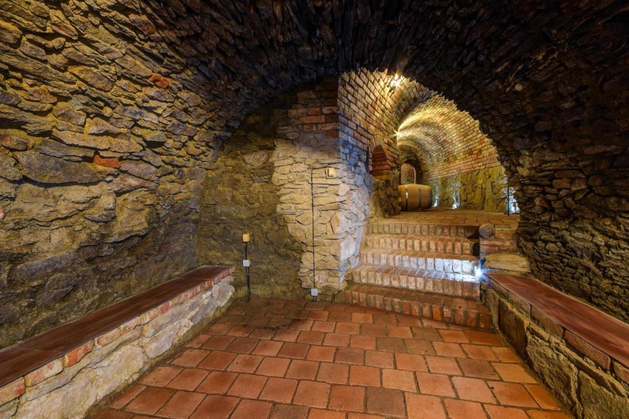 Privat Bohemia Hotell Šatov Exteriör bild
