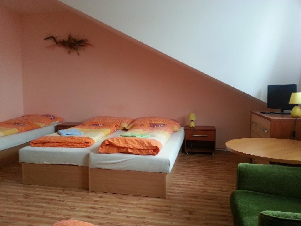 Privat Bohemia Hotell Šatov Exteriör bild
