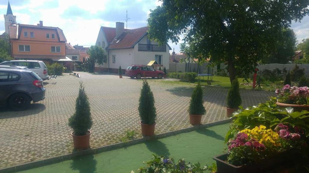 Privat Bohemia Hotell Šatov Exteriör bild